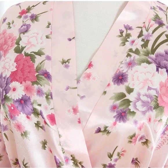 Amazon Pink Floral Satin Kimono - Picture 6 of 15